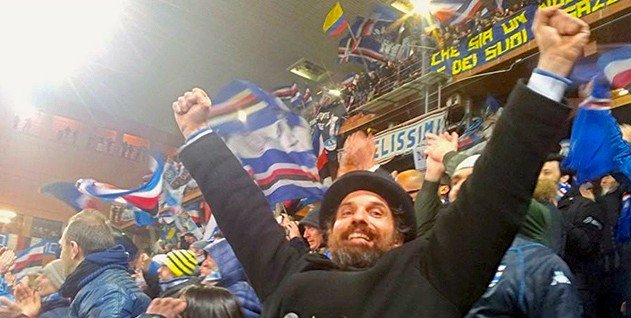 sampdoria's tweet photo. 🎥 #vivilasamp, #Strimpelli il cantastorie blucerchiato ➡ https://t.co/Y4z52TLjqi https://t.co/qrYtwXKccf