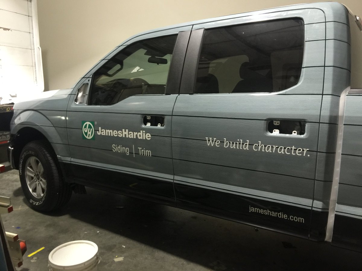 LawrenceSignUp's tweet image. Removing all the vehicle hardware is necessary for a quality wrap job. Learn more here: buff.ly/21F6XoU