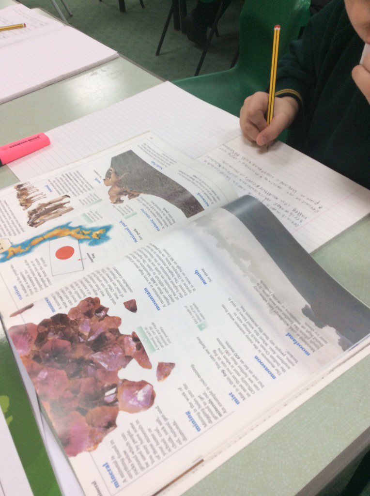 MrsRosefps's tweet photo. Practising our dictionary skills,  writing definitions in topic work. #@fazakprimary #@MissStewart2S https://t.co/VjGo1AqPf0