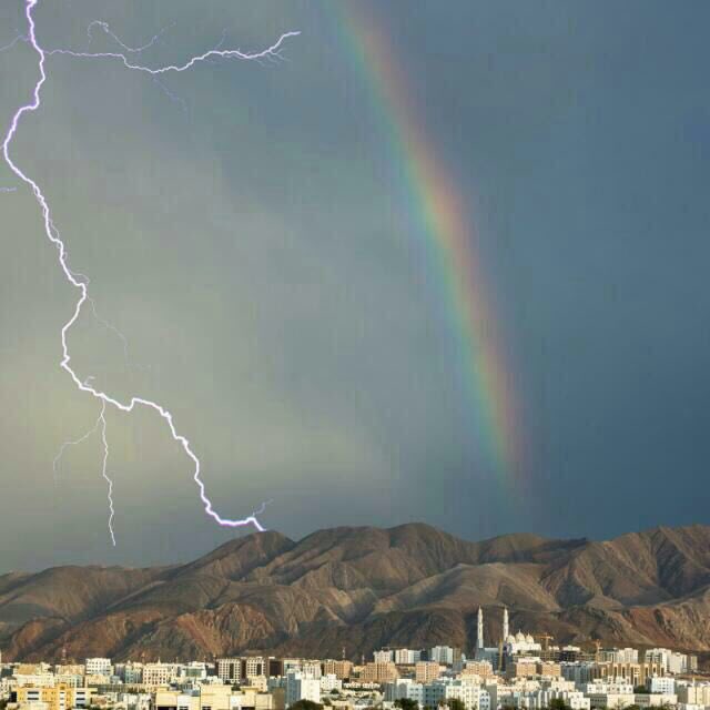 سبحان الله هذا المنظر اليوم بسلطنة عمان
