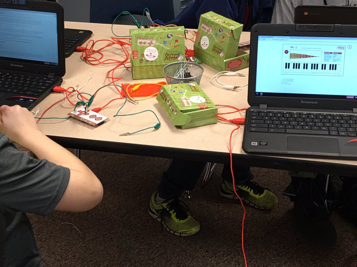 ISD196Coding's tweet photo. Pinewood Tech Team having some fun planning for Engineering Night using MakeyMakeys &amp; Ozobots. @TechArt14 #code196 https://t.co/2fTDTYE3U7