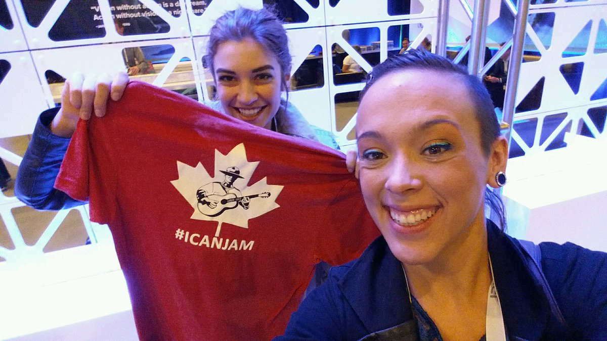 TheDentoronto's tweet photo. canadians at #ICON16 come to #icanjam tomorrow night - https://t.co/flNHmHPXG0 https://t.co/jHxDZVvGJ0