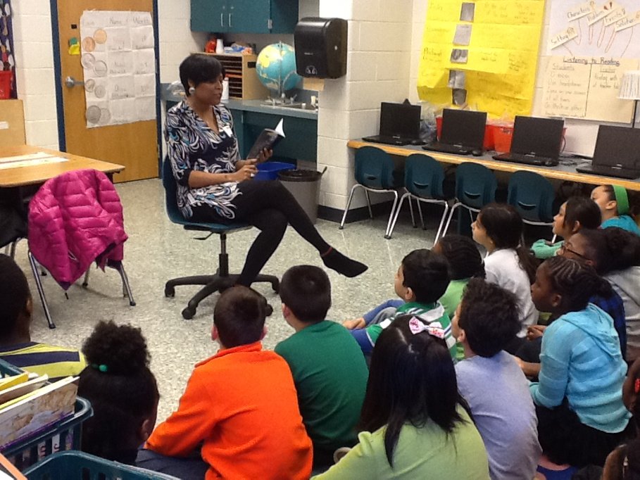 LortonStationES's tweet photo. Author Avia Mebane is reading to our second graders.  Happy Read Across America Day!!! https://t.co/yeOW5iisyo