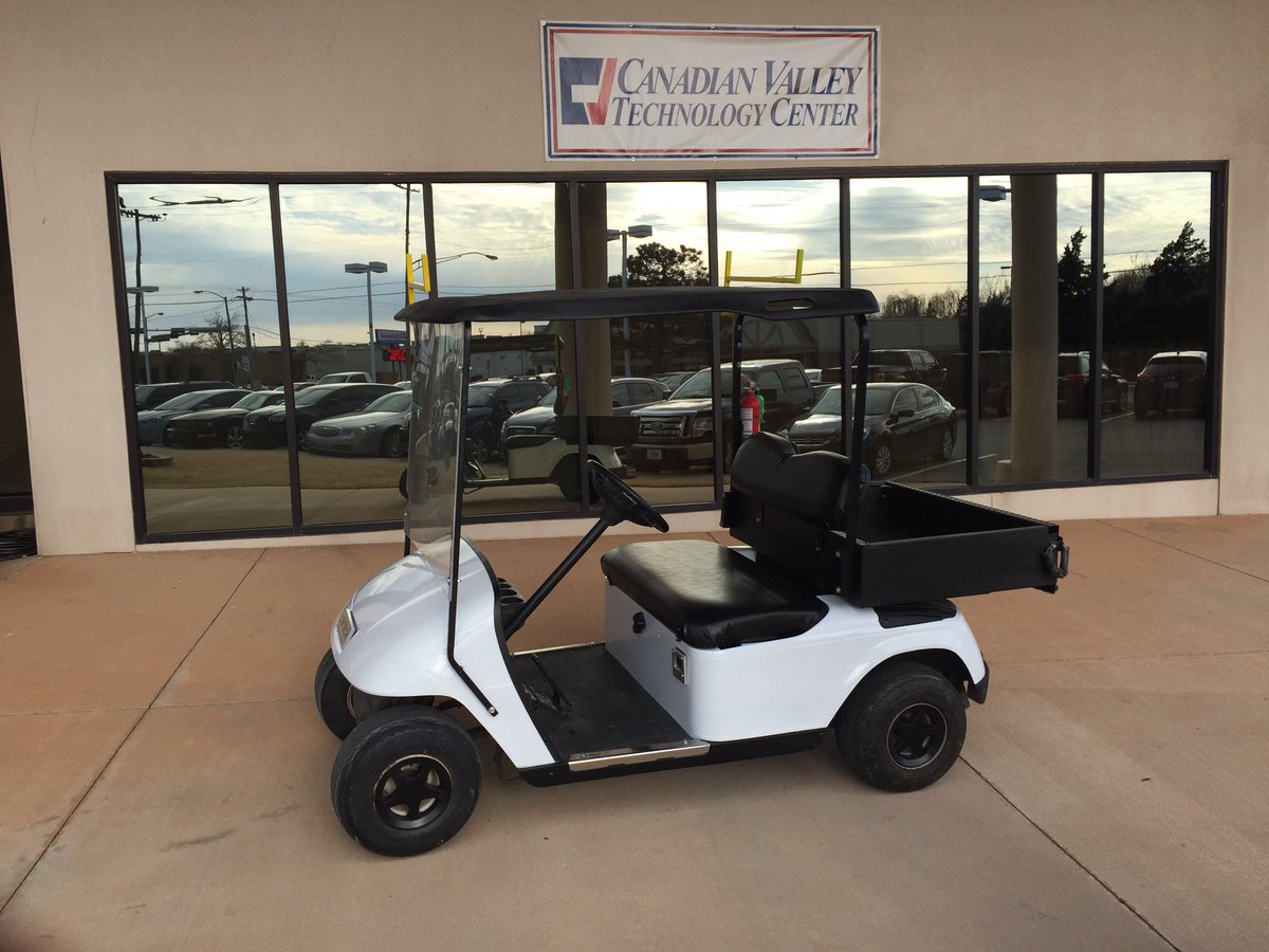 MrVenardACT's tweet photo. My 1st year students did an awesome job on our @the6505 maintenance staff golf cart! #the6505 #the6505act https://t.co/kpYJ8L0CZZ