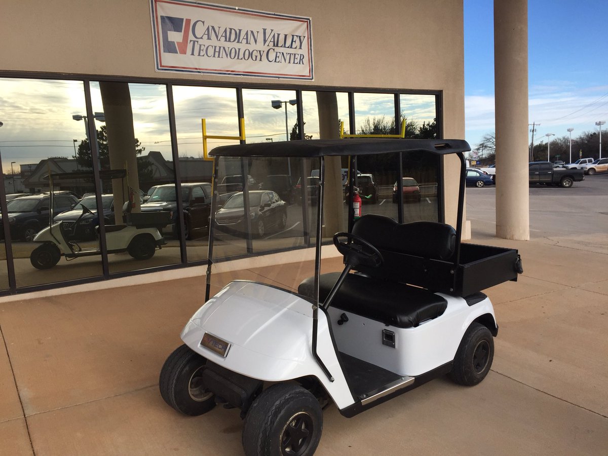 MrVenardACT's tweet photo. My 1st year students did an awesome job on our @the6505 maintenance staff golf cart! #the6505 #the6505act https://t.co/kpYJ8L0CZZ