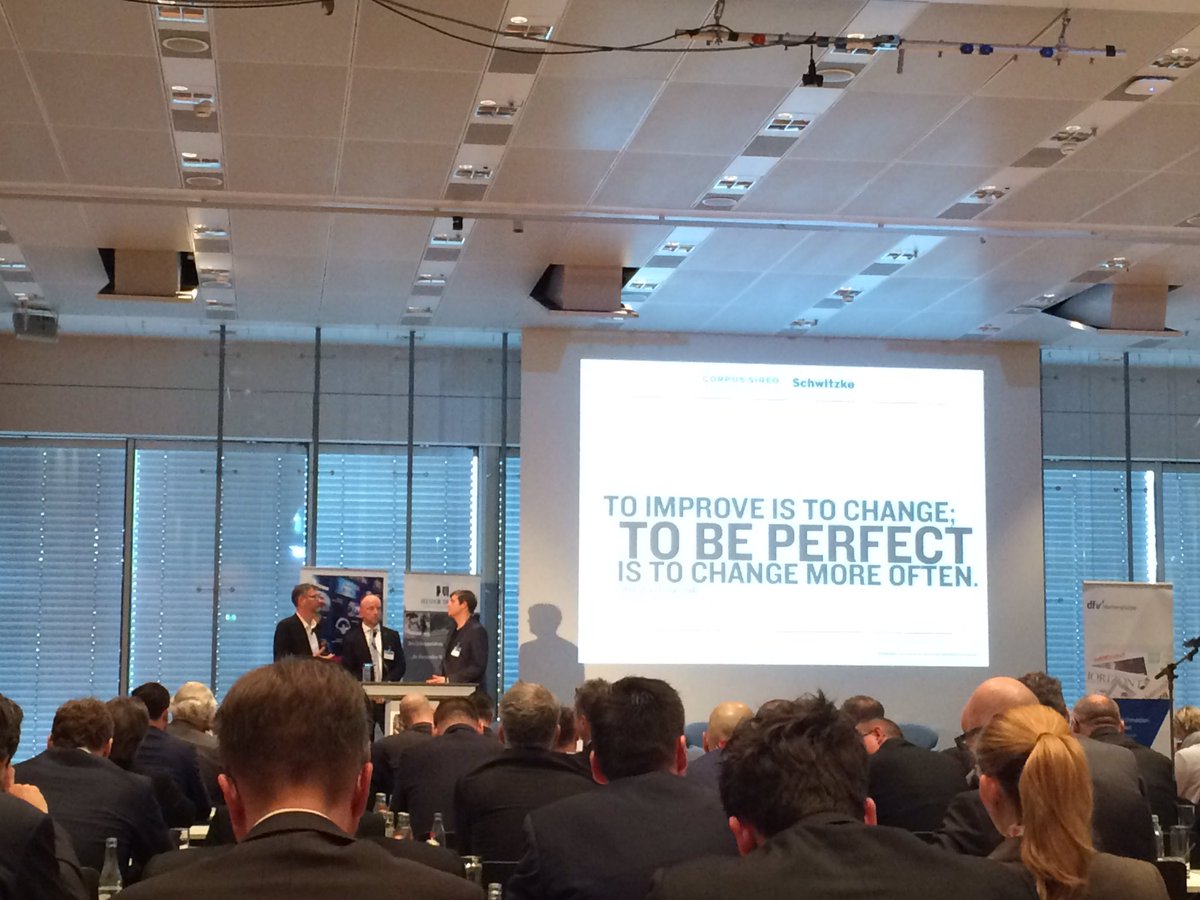 REasset_experts's tweet photo. Georg Orlich, CSAM Retail und Richard Wörösch, Schwitzke &amp; Partner heute beim Handelsimmobiliengipfel in Düsseldorf. https://t.co/EhrdLoHkeH