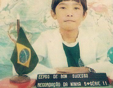 Palmeiras's tweet photo. "Quando eu repeti a 5ª série,
tirava E, D, de vez em quando um C"
Bento Hinoto, dos Mamonas Assassinas, com o manto. https://t.co/Hm4dbrCZiK