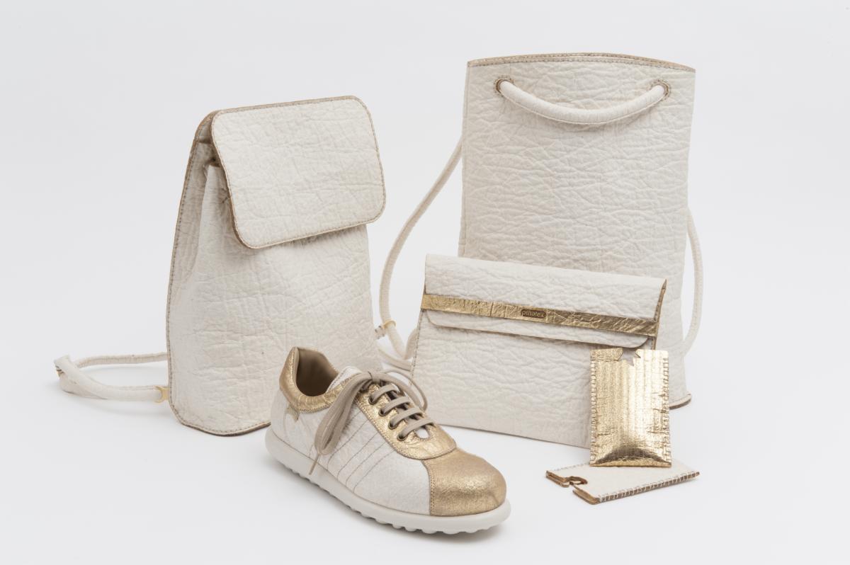 "Pineapple waste used to create biodegradable faux-leather." How cool is this?! ow.ly/YYAUV