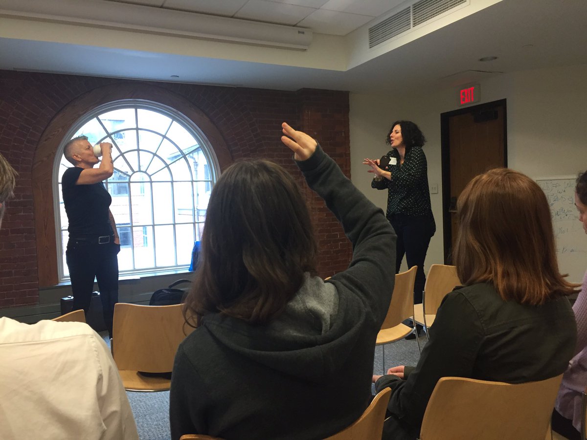rochebox's tweet photo. Learning about public relations with Kel and Maura. How do you handle a crisis- Kel and Maura know #SMcareerday https://t.co/8MM41829MX