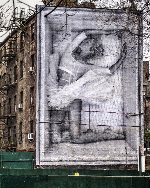 ThredditReal's tweet photo. NYC Street Art https://t.co/43OLb0f1B9
