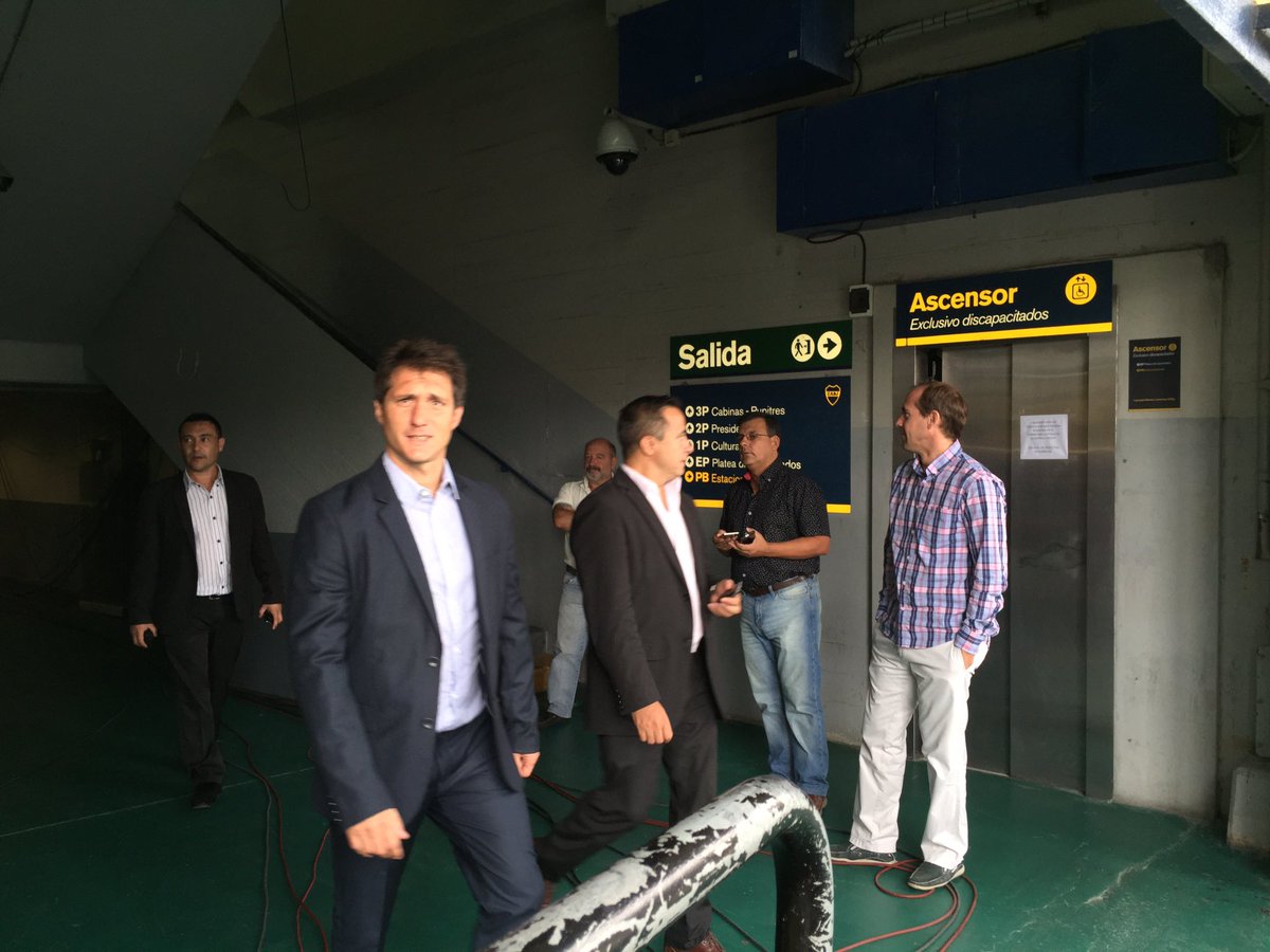 arevalo_martin's tweet photo. El dúo dinámico... Hermanos, mellizos, amigos, colegas. Se viene la presentación del nuevo DT de @BocaJrsOficial. https://t.co/nhOU9SYpxt