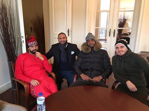 anthony39_vdb's tweet photo. meeting chez benkouider groupe avec @PeleMboyo @fouadbenkouider https://t.co/Q1GdPmKnRy