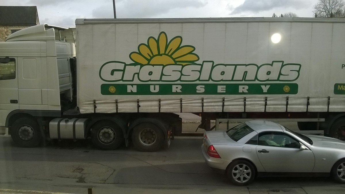 Nailsworth Webcam tweet media