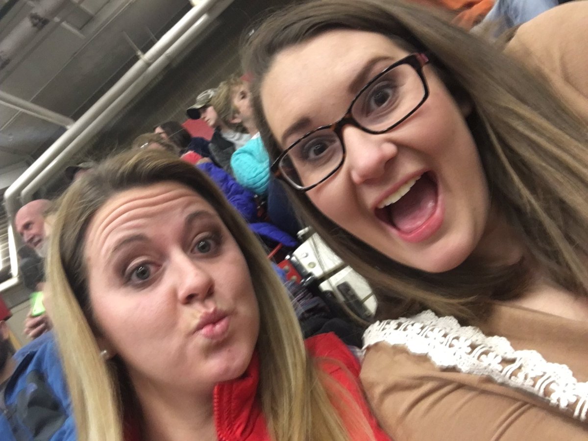 ashbrooke_14's tweet photo. Happy birthday to my bestiest friend ever!!! I love you to the moon and back. Have a awesome day 😘😘😘😘😘 https://t.co/AWjwBvE4by