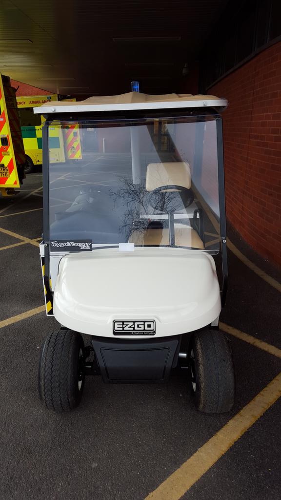 mrpaulcmorris's tweet photo. @HelipadHELP @IpswichHosp @RansomesTurf @mygolfbuggy huge thankyou for your support and donation of our new ambug https://t.co/muGm4OFwtL