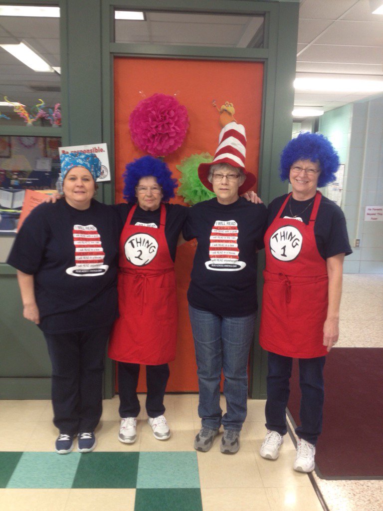 Enjoying green eggs and ham today prepared by these fun ladies! <a href="/hayes_rb/">Hayes Elementary</a> #readacrossmarion #werprexies @letsread20