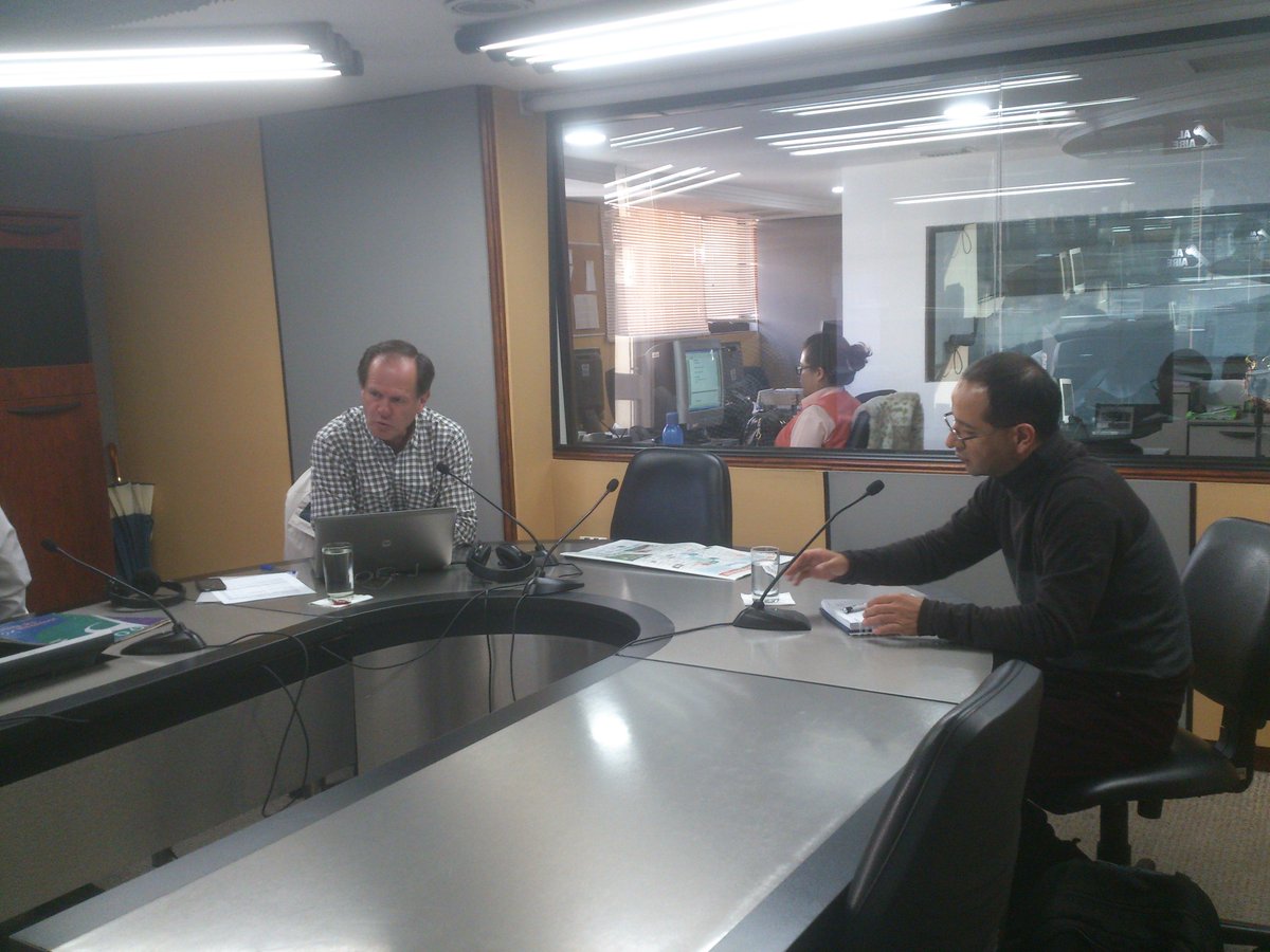 PichinchaCaptur's tweet photo. @PichinchaCaptur en medios hablando sobre seguridad en el turismo. Radio Platinum. Mar,01. https://t.co/ErQMda3xU6