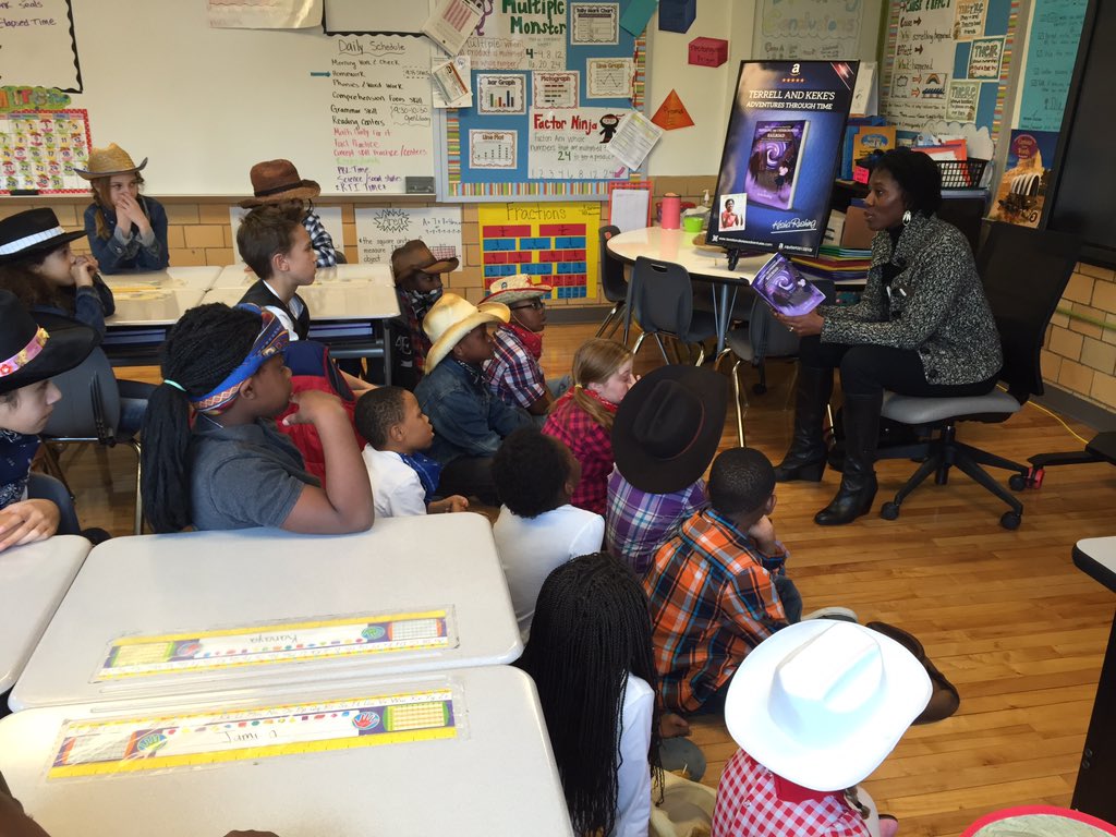 liz_teeling's tweet photo. Enjoying an excerpt from Terrell and KeKe's Adventures Through Time from Kesha Rushing herself! #waverlybelmontyall https://t.co/59bl4Qoeby