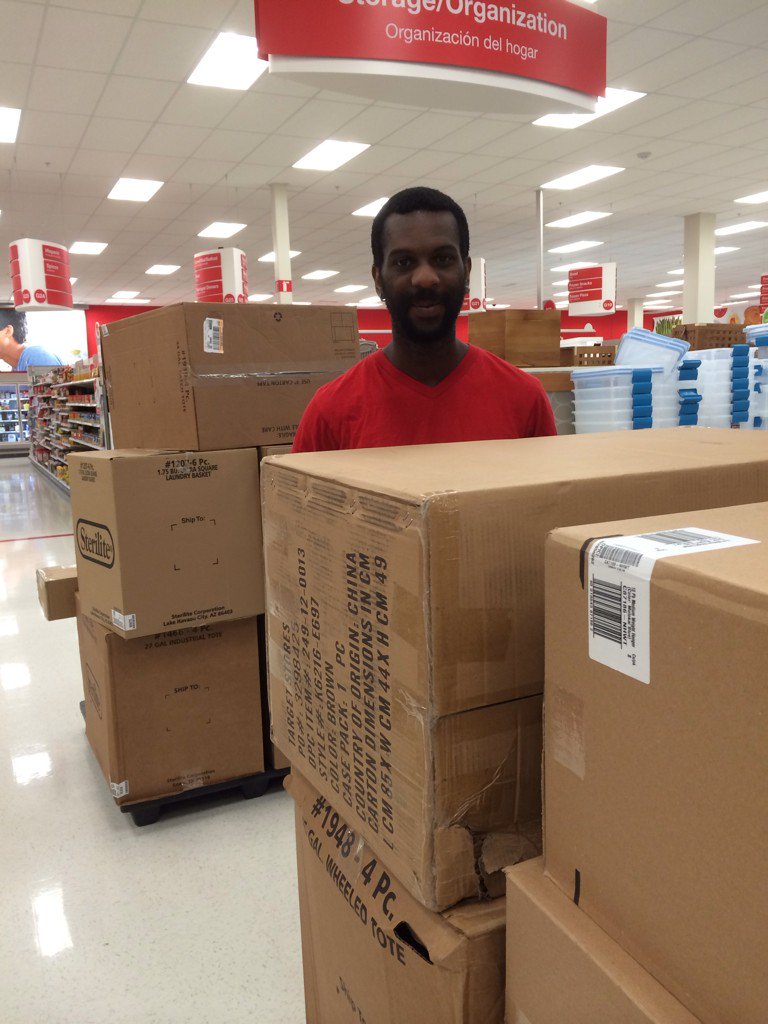 I'd like to introduce Kevin! This amazing br tm always helps wherever we need him! #logistics #happyelizabeth