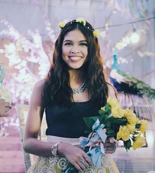 THEALDUB_MAIDEN's tweet photo. Live like a flower. Look pretty and spread your fragrance and love everywhere. Have a cute Birthday!

#NicomaineAt21 https://t.co/KJiowwljMV
