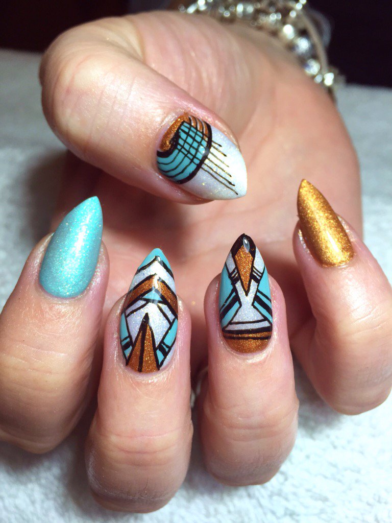 #artdeco #nailart #handpainted <a href="/IBDNailsUK/">IBD Nails UK</a> <a href="/nailsmag/">NAILS Magazine</a> #justgelpolish #pigments