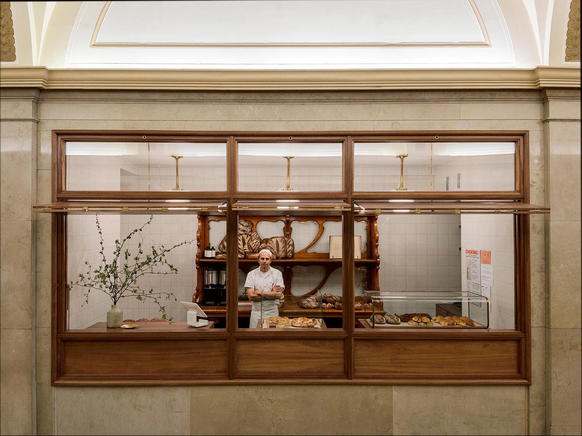 Yatzer's tweet photo. Busy Baking: The Arcade #Bakery in #Tribeca, New York City by #Workstead | https://t.co/UHKf6dSyrv #NYcity https://t.co/b8NuqI34A4