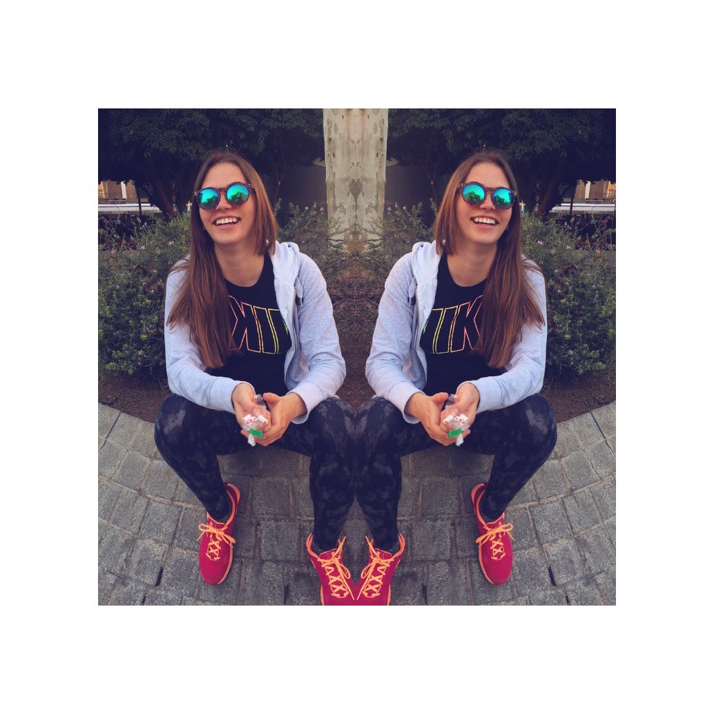 Anitabebe98's tweet photo. Como una 😬 cambia tu 🌎 https://t.co/FC04TDOR5x
