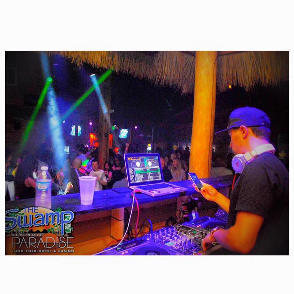DJCOPPOLA1's tweet photo. This weekend I'll be rockin Swamp located at HardRock!! #DJLife #StrongArmDJ  💪🏽💪🏽🍾🍾💯💯🔑 https://t.co/MVjpkAlAzZ