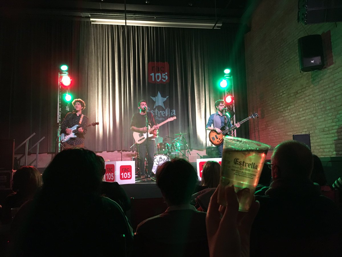 mariona24's tweet photo. #105Confidencial amb Cybee!@Hachi1D https://t.co/gk0cqRAA3u