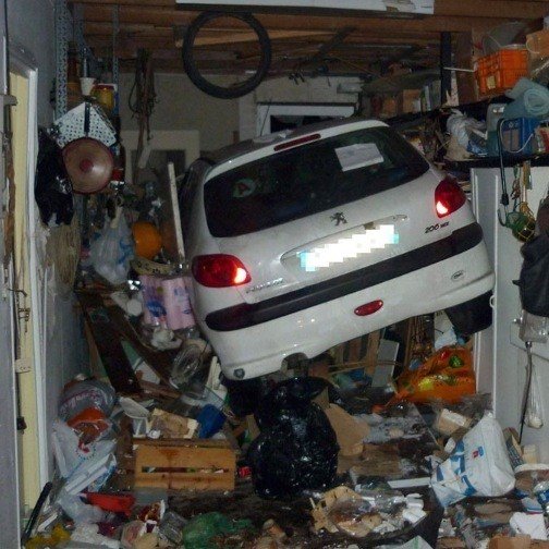 StorQuest's tweet photo. POLL:  Yes/No - Do you think this garage owner should consider self-storage? https://t.co/MM1H5ojskT