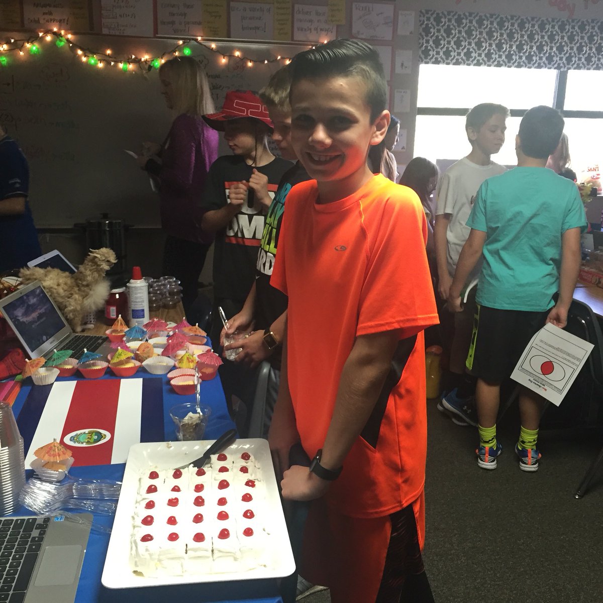sam_coll2's tweet photo. Celebrating Latin America day in 6th grade! Global awareness and authentic fun! #heritageexplorers https://t.co/SaLifyvQED