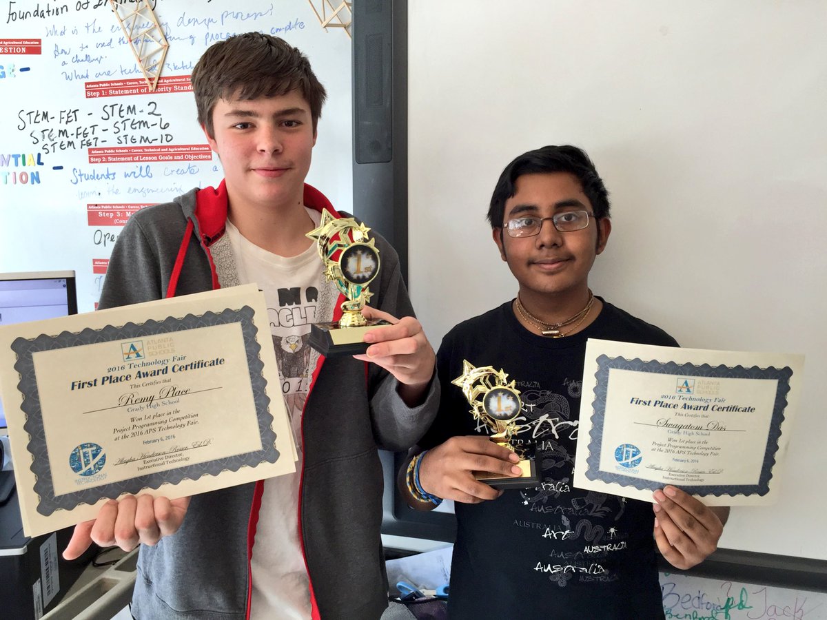 apsitjen's tweet photo. @Grady_Knights 1st place in Programming @APSInstructTech #APSTechFair2016 #edtech @apsupdate @ahrosser @ATLsuper https://t.co/bCmD30DNCU