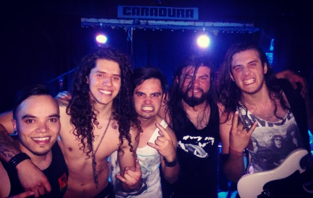 weareoverfire's tweet image. Terminando la presentación de nuestro 1er EP "Nothing is lost" en @caraduramx el pasado sábado #sucedioencaradura