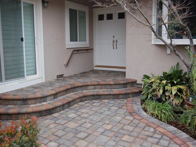 AmigosLandscape's tweet image. We&apos;ll be posting paver designs from #Castlelite #Pavestone &amp;amp; #Calstone! Paver Installation #Napa #Sonoma #SanRafael
