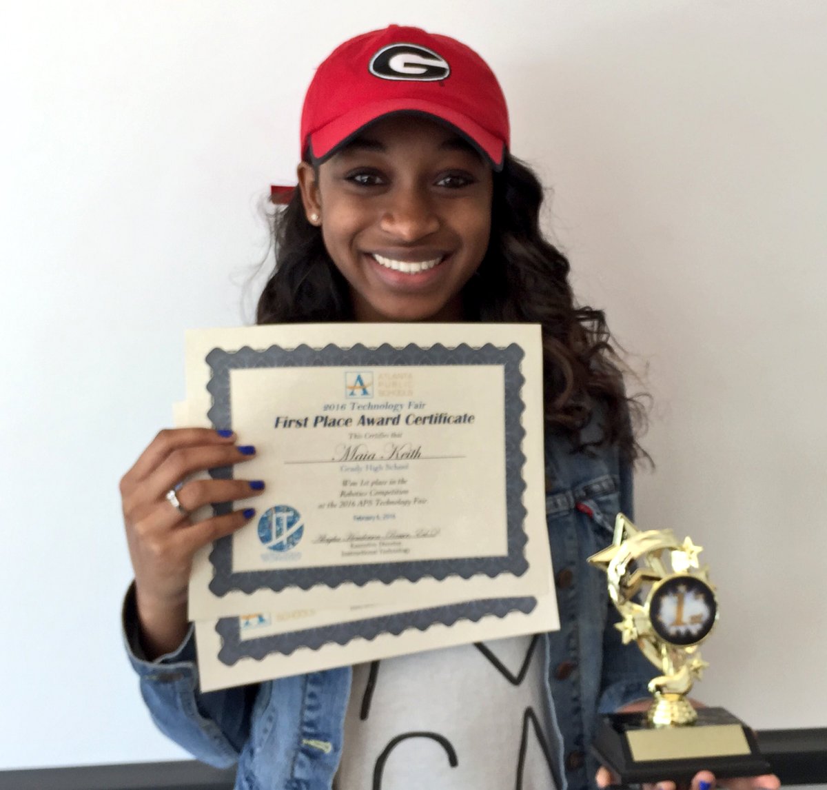 apsitjen's tweet photo. @Grady_Knights 1st place in robotics @APSInstructTech #APSTechFair2016 #edtech @apsupdate @ahrosser @ATLsuper https://t.co/xpcOGY1eIe