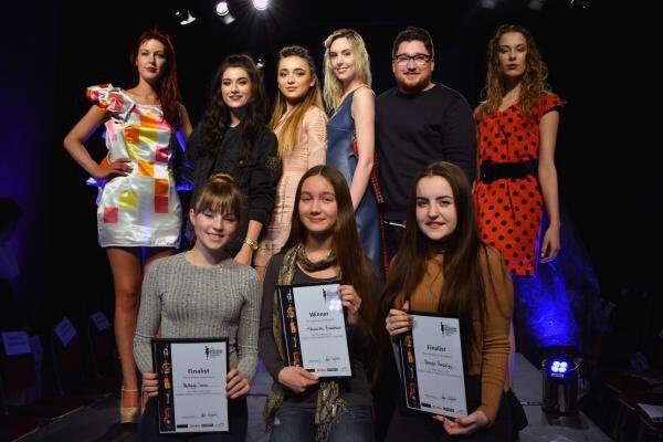 ParisaUpdates's tweet photo. #PHOTO | Parisa with @laurenplatt7 and @joeybevan at the Basildon Fashion Awards, 1st March. #ParisaUpdates https://t.co/XZjqIg44tW
