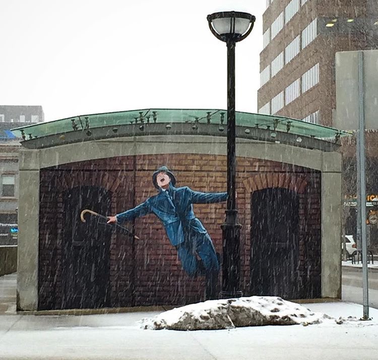 GoogleStreetArt's tweet photo. Street Art • Singing in the rain

#art #mural #graffiti #streetart https://t.co/2kMVbe02Ro