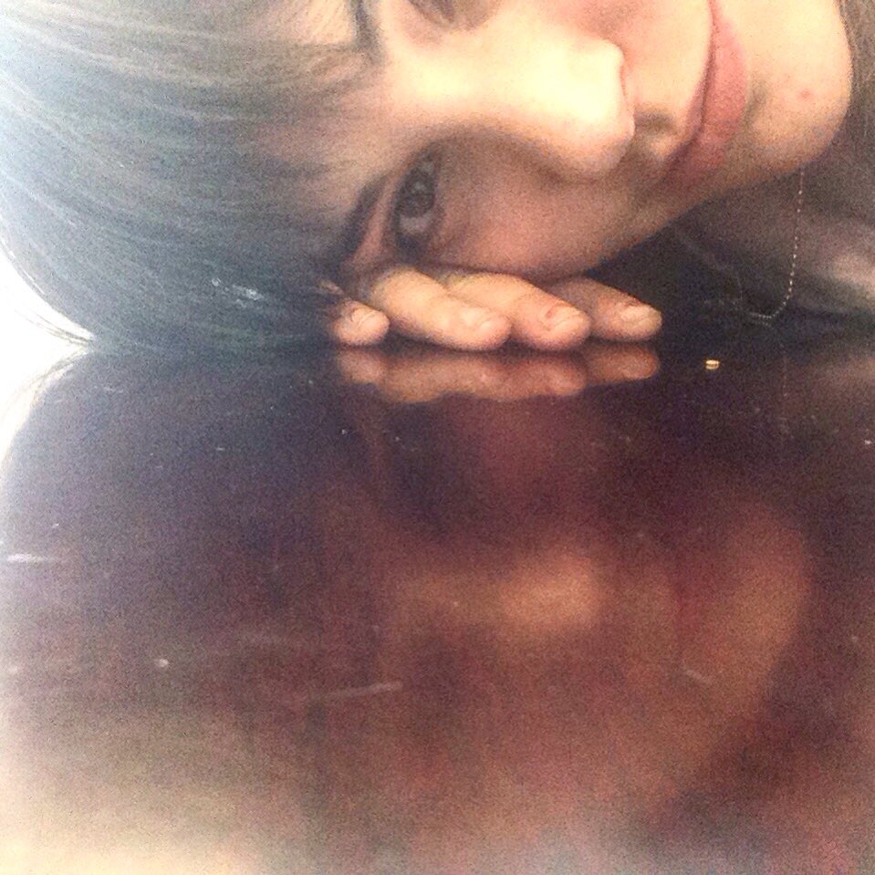 DanLeeMusic's tweet photo. Mood. #tired #reflection #dirtytable #iratherbeplayingmusic #breaktime https://t.co/2xoHBu4inh