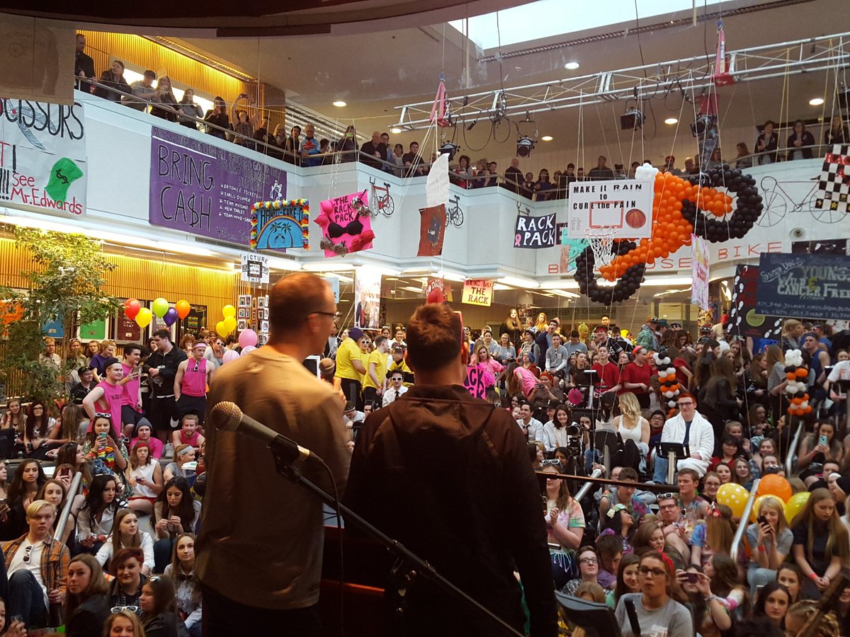 kwcsyeg's tweet photo. 3,2,1 ....here we go! @BCHSBulletin #bikeathon13 https://t.co/BC5uLSvyd4