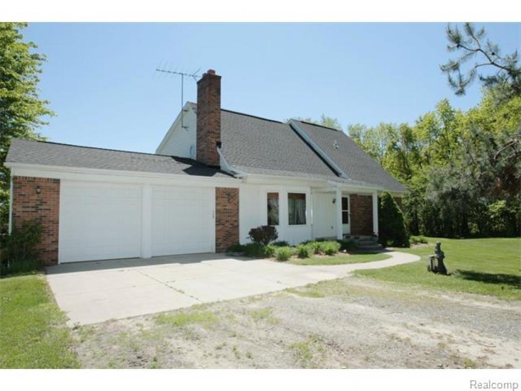 SoldBy_Rebecca's tweet image. I am looking for a buyer on 3152 CURTIS Road #Leonard #MI tour.remax-detroit.com/home/SWN2N9 #realestate