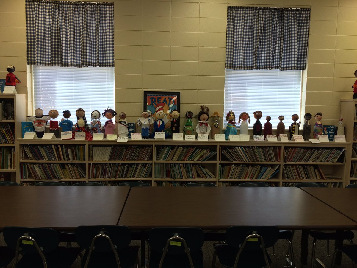 HollyHillElem's tweet photo. 4th grade bottle buddies on display in the library. Great job 4th grade! #ecslearn #hhelearn https://t.co/wKxFc32yKn