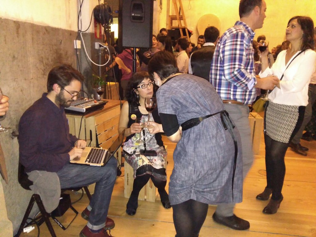 A punt perquè comenci la presentació de <a href="/RedNatura2000/">Red Natura 2000</a> <a href="/SEO_BirdLife/">SEO/BirdLife</a>