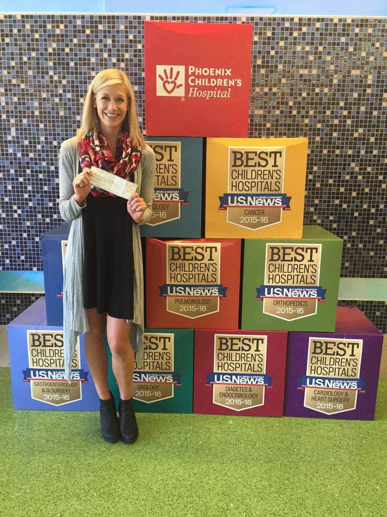 MeekChelseaAps's tweet photo. Dropping off my check to @FriendsofPCH for @Win4YouthNA #win4youth #charity https://t.co/TYawqtCm0N