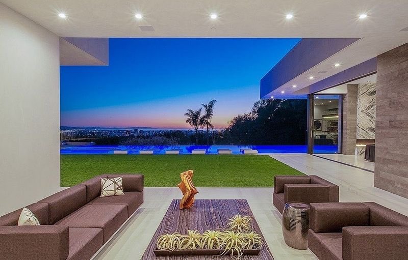 _luxury_living's tweet photo. https://t.co/Zrtnpu0Auc