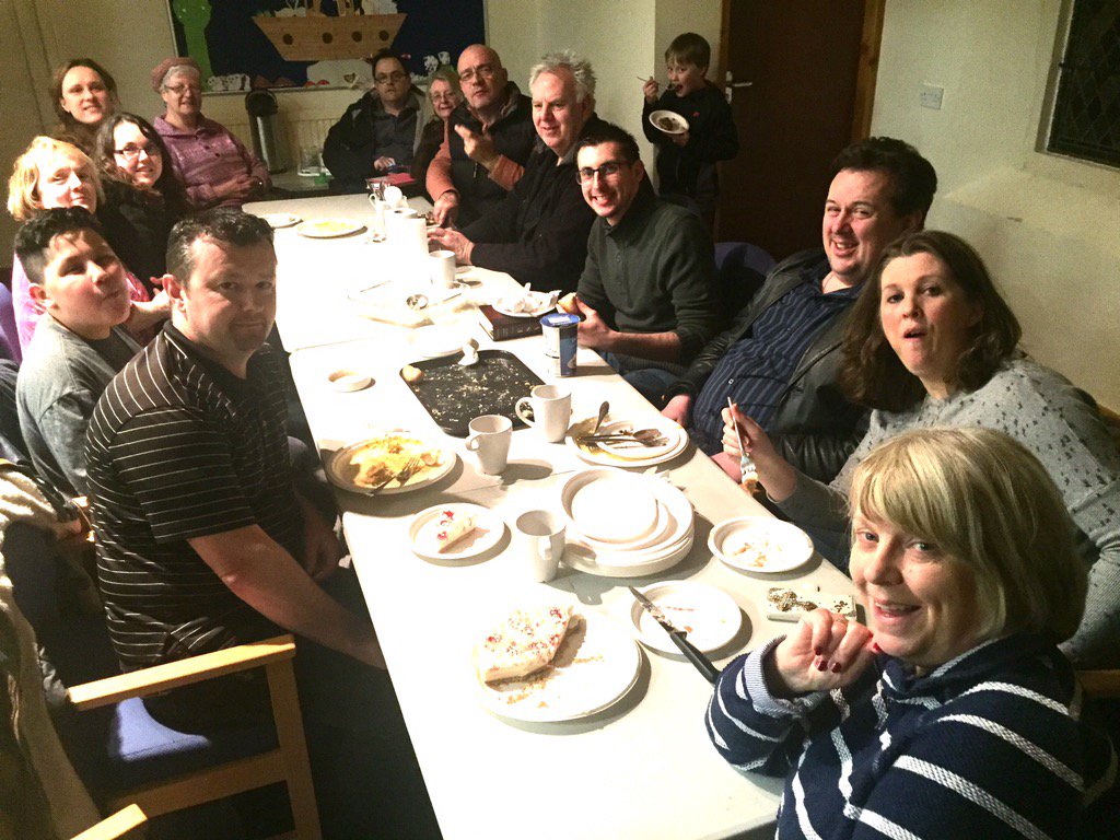 HeritagePreston's tweet photo. This group of leaders is worth travelling halfway round the world to eat dinner with! #InvestmentTime #GreaterThings https://t.co/KYxrY8LhVe
