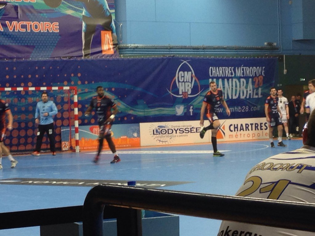 Barbara_Gest's tweet photo. @YoanGrenier DL Chartres-Dunkerque #TEAMCMHB #handball #LNH on ne lache rien !!!! https://t.co/h5E631scGb