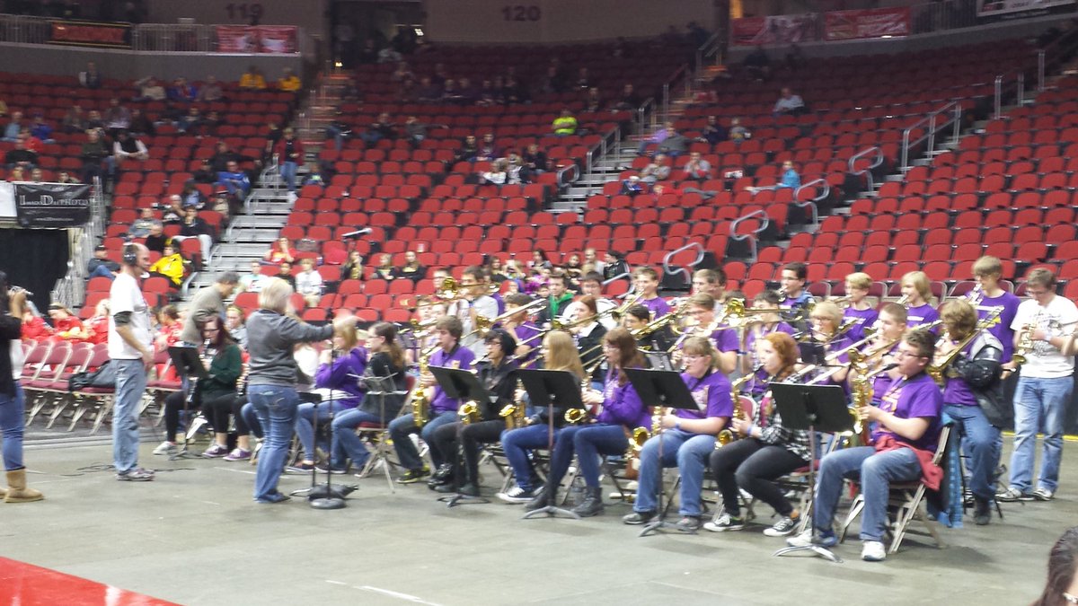 Indianola Pep Band sounds great at the Well