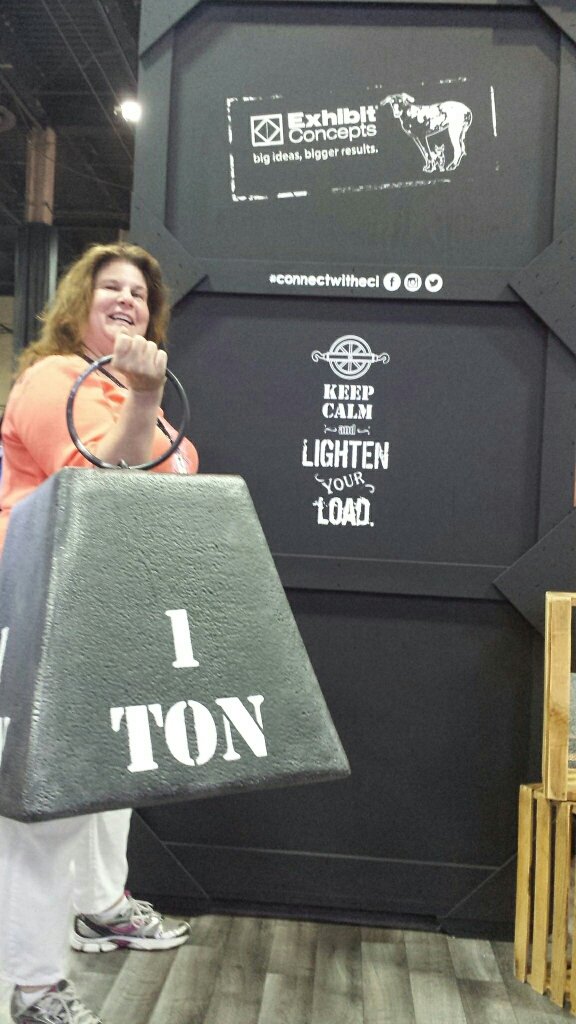 exhibitconcepts's tweet photo. We are having a great last day at #EXHIBITORLIVE helping attendees to LIGHTEN THEIR LOAD #1461 #connectwitheci https://t.co/1mncj9ik9k
