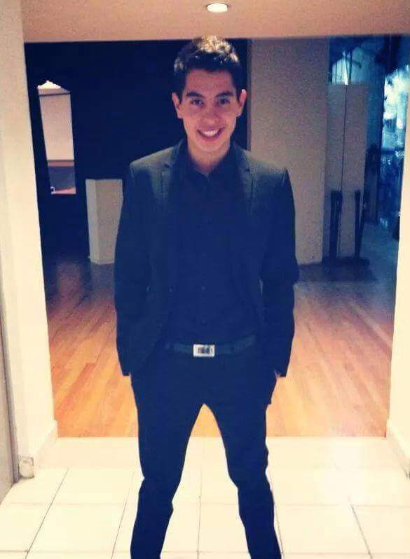 hermay9's tweet photo. Amoooorrrr De Mi Vida 😍😍😍
❤Sergio Iván Patiño Rivero❤
Es El Mejor 👌💜
#Ivansfull ❤ #Ivanslover ✋
@serch_pr https://t.co/eXiXNh1C2V
