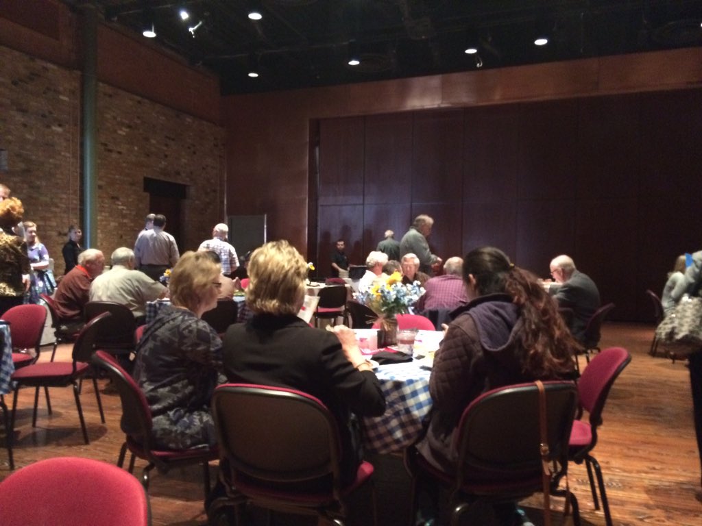 Congrats to Rob &amp; Anne Rhoades for winning the Ken Diehm Award at #Grapevine <a href="/Rotary/">Rotary International</a> today. Thanks to the nominees.